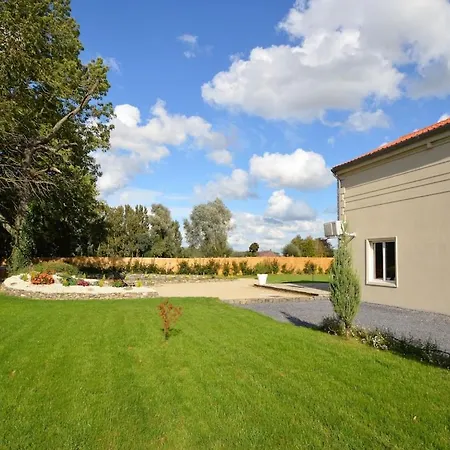 Comfortable In 别墅