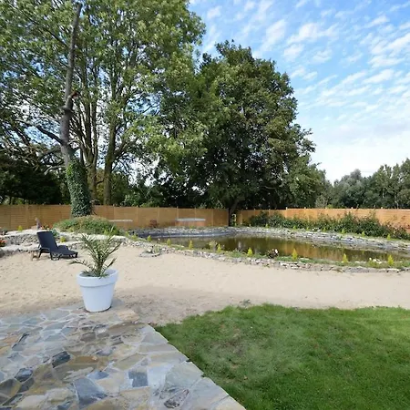 Comfortable In Villa Beloeil